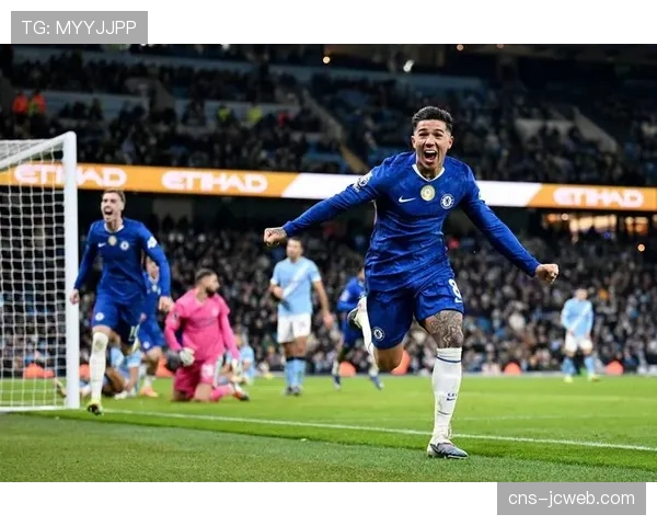 英超最新战报：切尔西2-2绝平曼联，帕尔默补时阶段点射救主